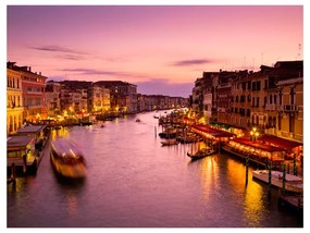 Fotomurale  Città degli innamorati: Venezia di notte  Colore Rosa, Dimensioni e Misure 400x309