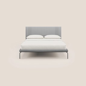 Finn letto imbottito con piedi alti in metallo in tessuto smacchiabile T05 grigio