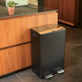 Cestino per la spazzatura nero opaco in acciaio per raccolta differenziata/con pedale 2x30 l Aliya – Spirella