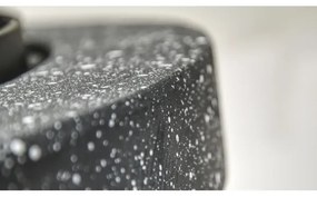 Fuoco portatile a legna con griglia grigia