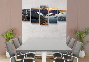 Quadri 5 pezzi – Affascinante panorama montano al tramonto