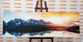 Quadro su tela – Splendido tramonto sulle montagne