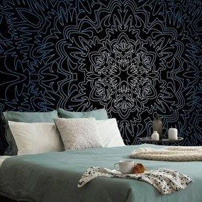 Carta da parati – Mandala ornamentale su sfondo nero