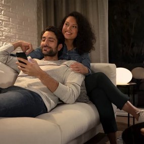 Set di base Philips Hue STARTER KIT 3xE27/9W + dispositivo di interconnessione 2700K