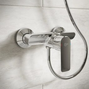 Rubinetto per doccia getto laminare cristallino Concept Air nero lucido IDEAL STANDARD