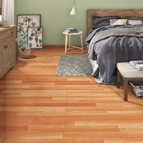 Parquet massello S in ambrato verniciato e spazzolato select sp. 15/5 mm 1.296 m²