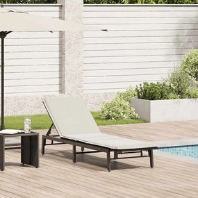 Lettino Prendisole Con Cuscino Nero İn Polyrattan /