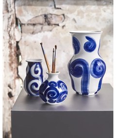 Vaso in gres blu dipinto a mano Tulle - Kähler Design