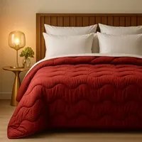 Trapunta matrimoniale invernale rosso scuro trama in rilievo