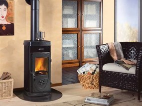 Stufa a Legna Super Junior Nera 5.0kW: Potenza e Efficienza in 36x42x77H cm