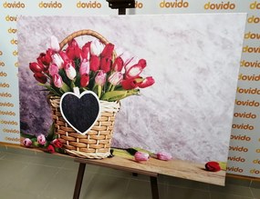Stampa su tela – Tulipani rossi in cesto di legno