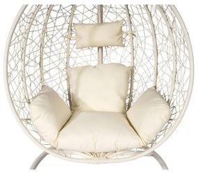 Poltrona sospesa bianco crema in rattan artificiale Noela - Bonami Selection
