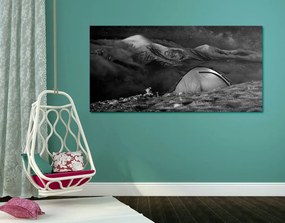 Quadro su tela – Tenda sotto il cielo notturno in bianco e nero