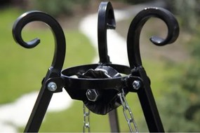 Barbecue Artigianale Con Braciere In Ferro E Griglia Sospesa Su Treppiede Palma 80 Cm Cook King