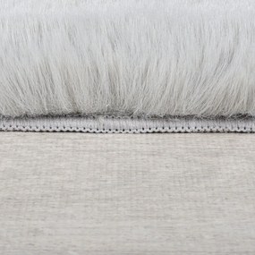 Tappeto in pelliccia sintetica grigio chiaro 200x290 cm Ivy Luxury Fur - Flair Rugs