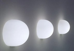 Flos Glo-Ball Wall Lampada da parete 33 cm a luce diffusa in vetro opalino acidato Bianco