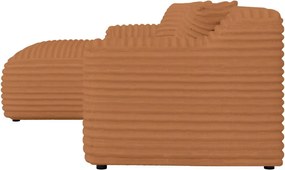 Divano angolare color terracotta (con penisola a sinistra e chaise lounge) rivestito in velluto a coste Martin – Ropez