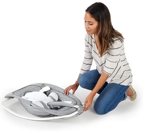 Ingenuity - Altalena per bambini con melodia CUDDLE LAMB 3xLR14