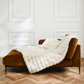 Coperta color crema in micropile 180x220 cm Mounty – douceur d'intérieur
