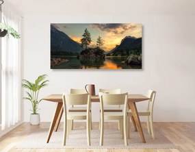 Quadro su tela – Paesaggio montano sul lago