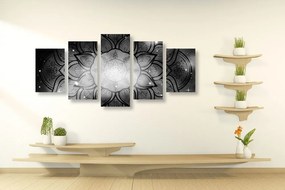 Quadri 5 pezzi – Mandala con sfondo galassia in bianco e nero