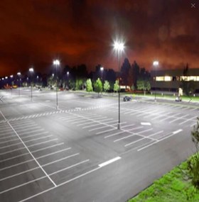 Supporto Testa-Palo per Fari LED e Fari LED SOLARE