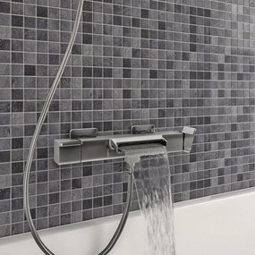 Rubinetto per vasca getto a cascata d'acqua Studio per muro cromo SENSEA