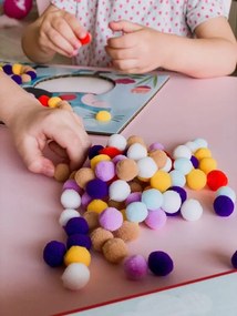 Gioco d'arte - collage di pompon - cani