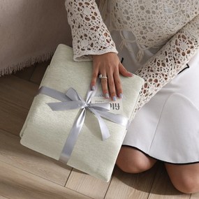 Copriletto color crema in ciniglia 220x240 cm Talo – Filumi