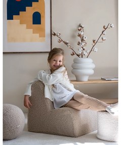 Poltrona per bambini marrone chiaro con rivestimento in bouclé Cloud – Wigiwama