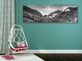 Stampa su tela – Montagne maestose con lago in bianco e nero