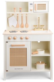 Cucina in legno - bianca con dettagli in rattan