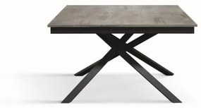 Tavolo VOLPAIA in legno, finitura grigio cemento e base in metallo verniciato antracite, allungabile 160&#215;90 cm &#8211; 210&#215;90 cm