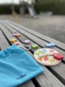 Gioco di riconoscimento tattile - forme e colori