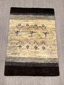 Gabbeh Tappeto 90 x 60 Beige (Iran) Annodato A Mano