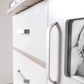 Cassettiera bassa bianca in olmo con fasciatoio 117x102 cm Moritz - Roba