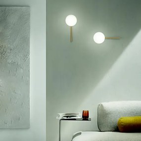 Applique D15 cm JEWEL in metallo Oro e diffusore in vetro soffiato Bianco satinato