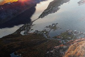 Stampa su tela – Affascinante panorama montano con tramonto