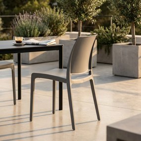 VOLGA - sedia da giardino in plastica