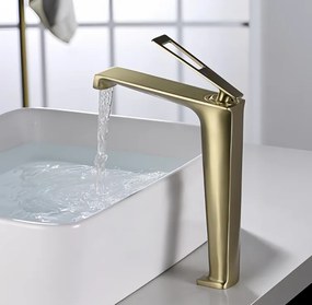 Rubinetto per lavabo ELITE EDITION BBS1257 in ottone con bocca a cascata, disponibile in più finiture — Oro spazzolato — Alta
