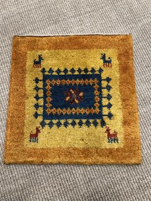 Gabbeh Tappeto 40x40 Giallo (Iran) Annodato A Mano