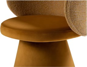 Poltrona color senape con rivestimento in velluto Inez – Micadoni