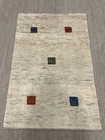 Gabbeh Tappeto 120 x 80 Beige (Iran) Annodato A Mano