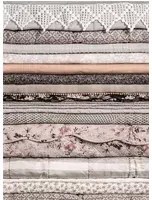 Tapete Her Royal Slumber von Rebel Walls - Vintage