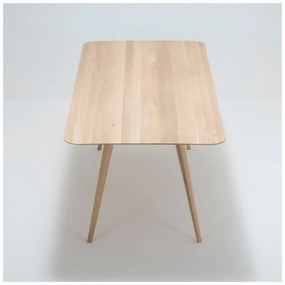 Tavolo da pranzo in legno massiccio di quercia , 220 x 90 cm Stafa - Gazzda