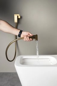 Sapho - Miscelatore per bidet con doccetta per installazione ad incasso CUBEMIX oro opaco